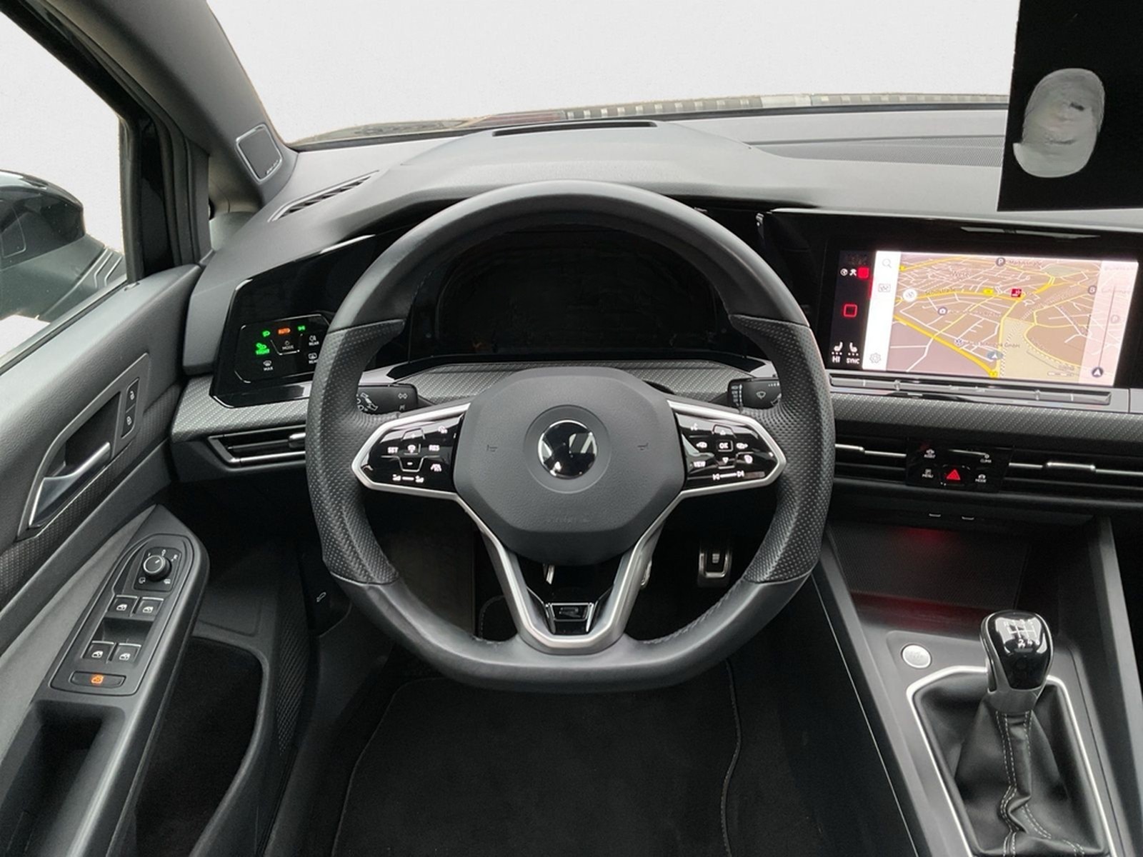 Volkswagen Golf VIII 1.5 TSI R-Line AHK Kamera Pano foto 12