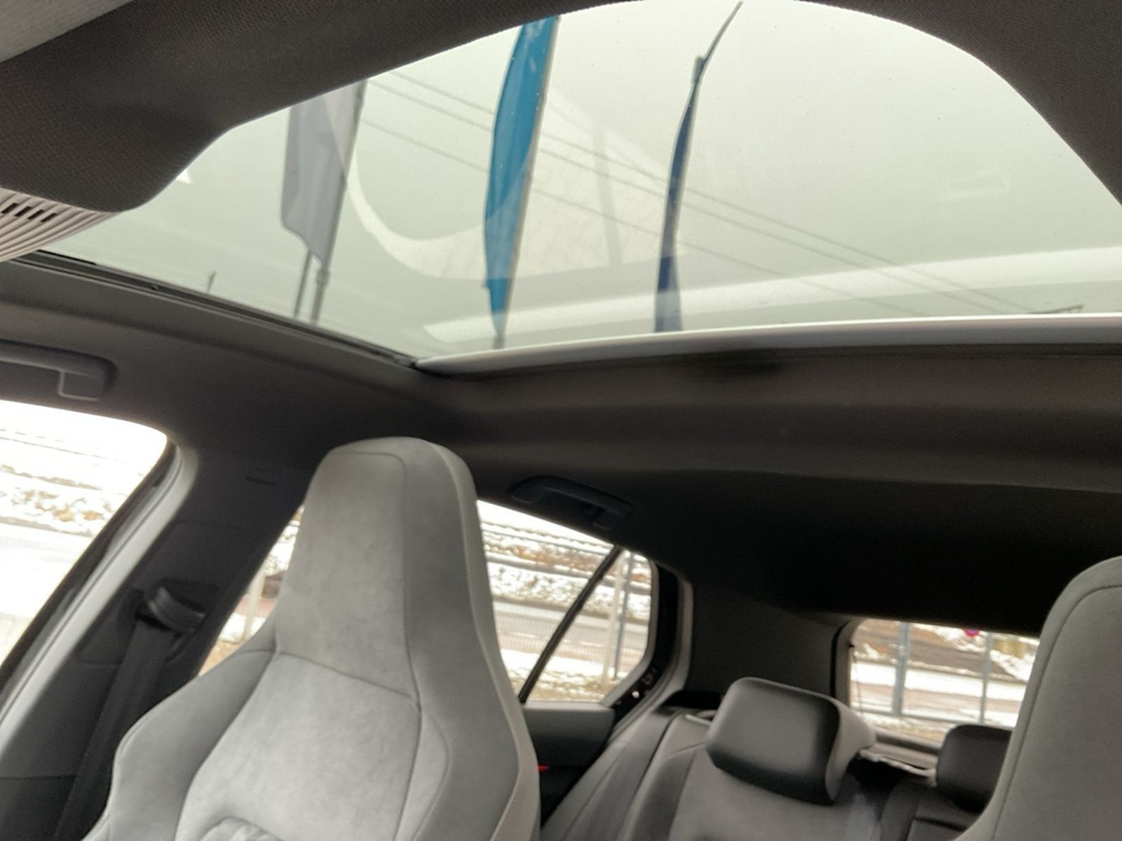 Volkswagen Golf VIII 1.5 TSI R-Line AHK Kamera Pano foto 20