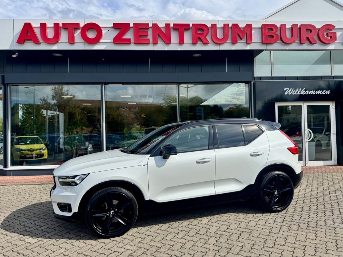 Volvo XC 40 R Design AWD Automatik 360°Kamera Navi
