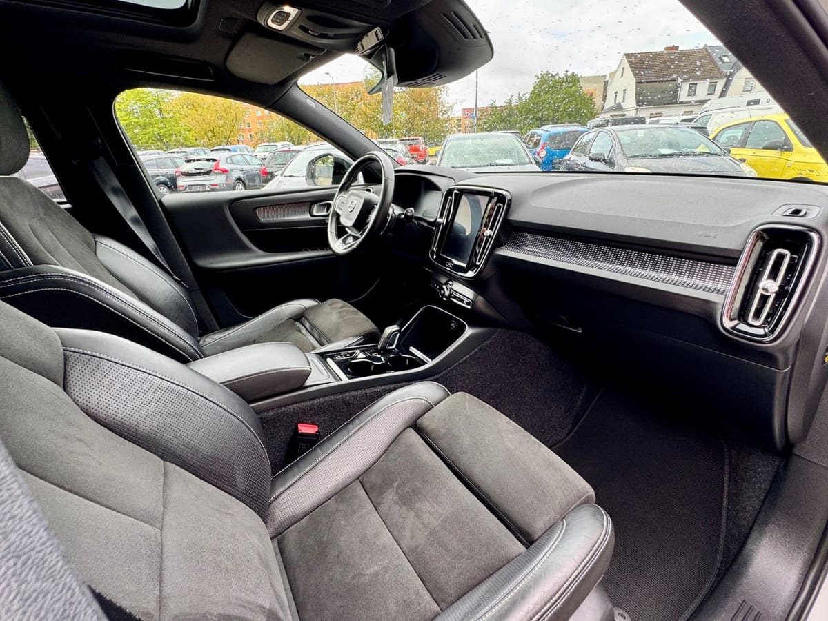 Volvo XC 40 R Design AWD Automatik 360°Kamera Navi foto 21