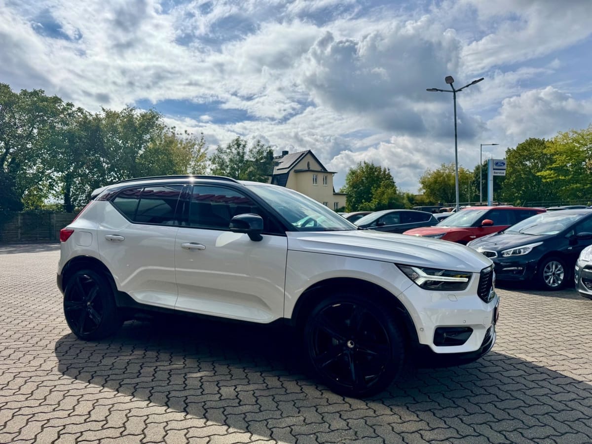 Volvo XC 40 R Design AWD Automatik 360°Kamera Navi foto 5
