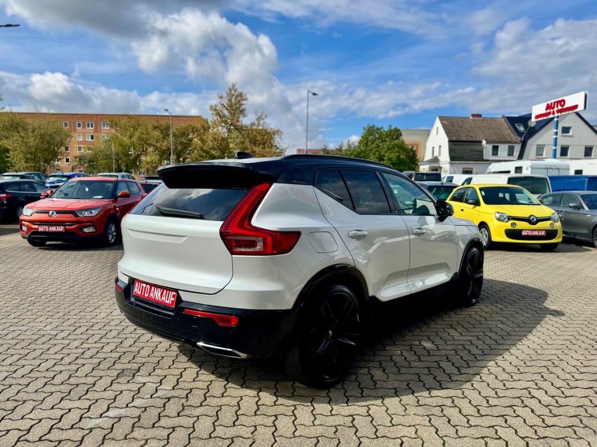 Volvo XC 40 R Design AWD Automatik 360°Kamera Navi foto 6
