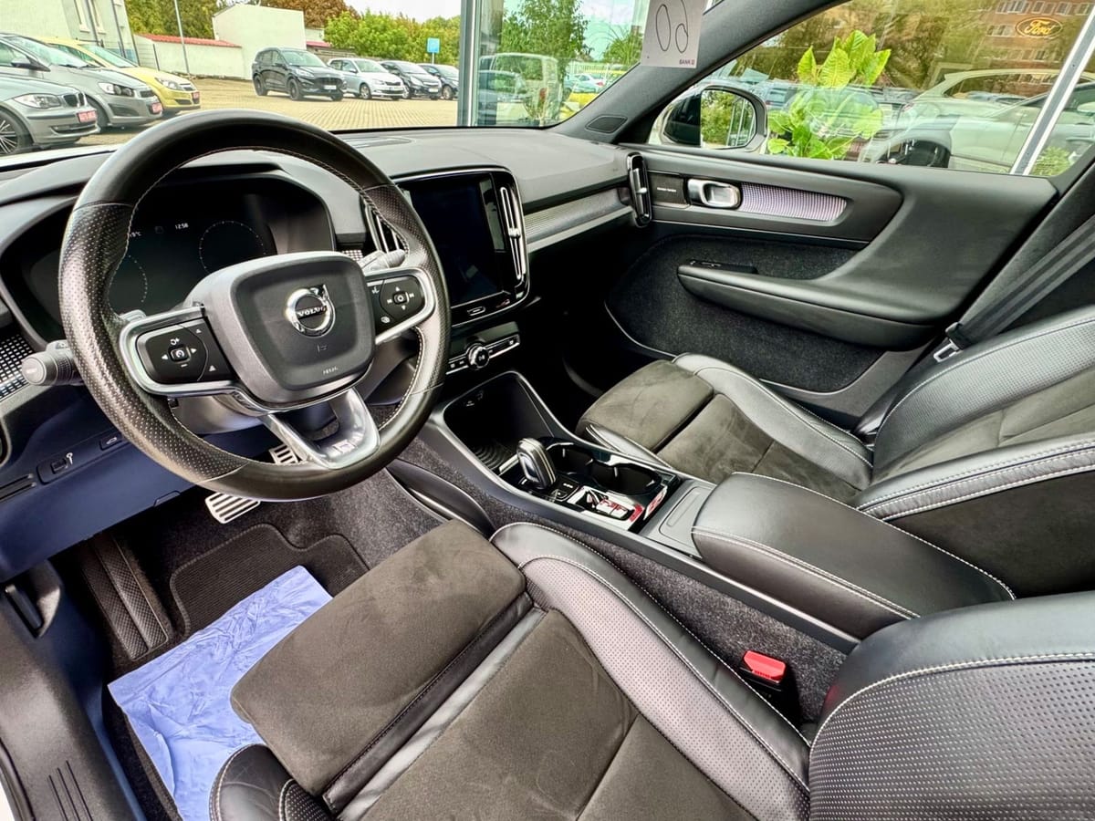 Volvo XC 40 R Design AWD Automatik 360°Kamera Navi foto 9