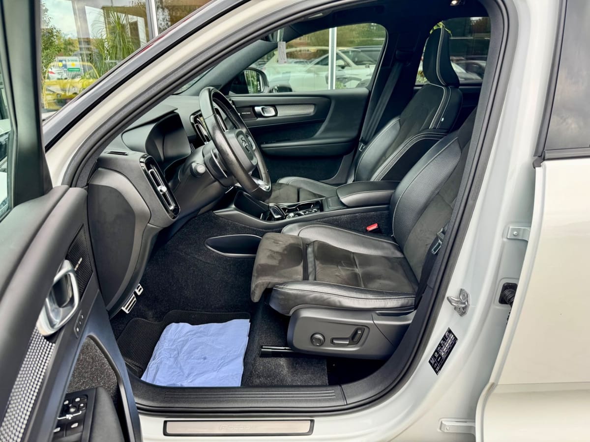 Volvo XC 40 R Design AWD Automatik 360°Kamera Navi foto 10