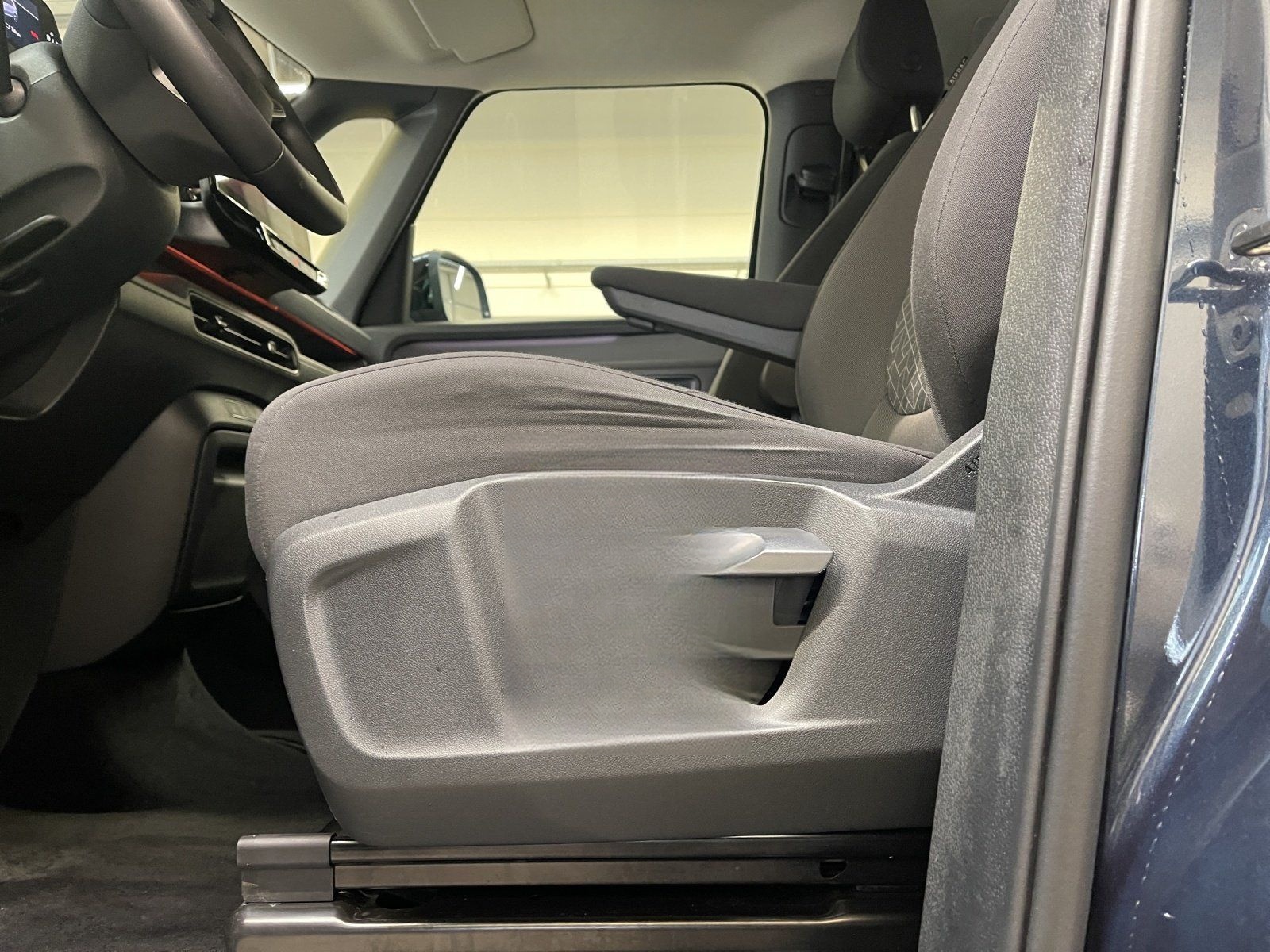 Volkswagen ID.Buzz Bus W Pro IQLight ACC AHK AUT Kam. Navi foto 10