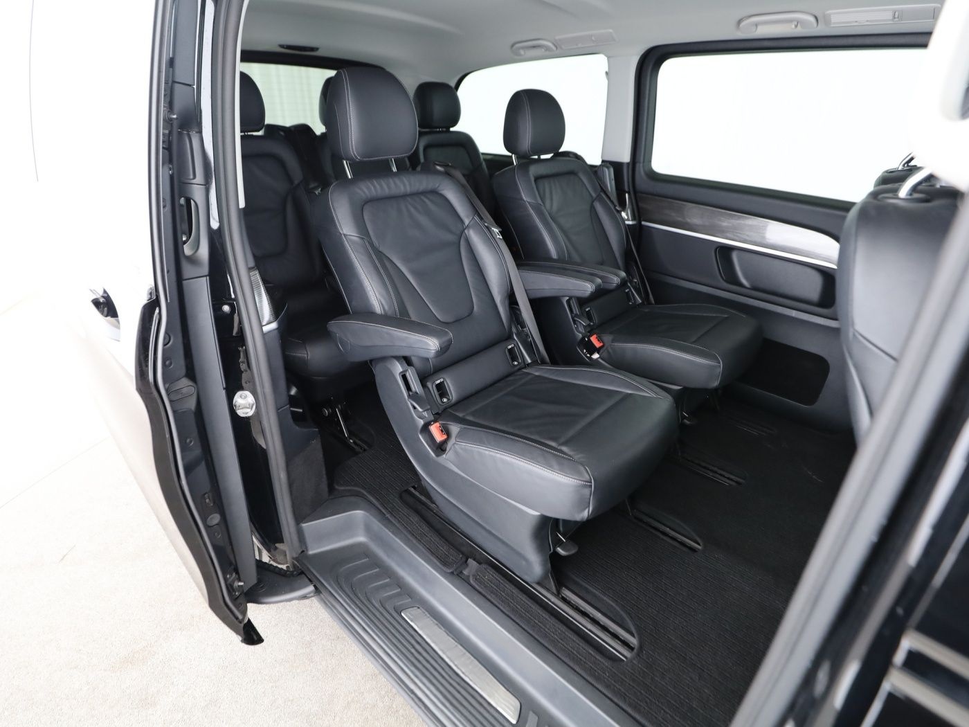 Mercedes-Benz V 300 d LANG+AVANTGARDE+LEDER+360+DISTRONIC+LED foto 13