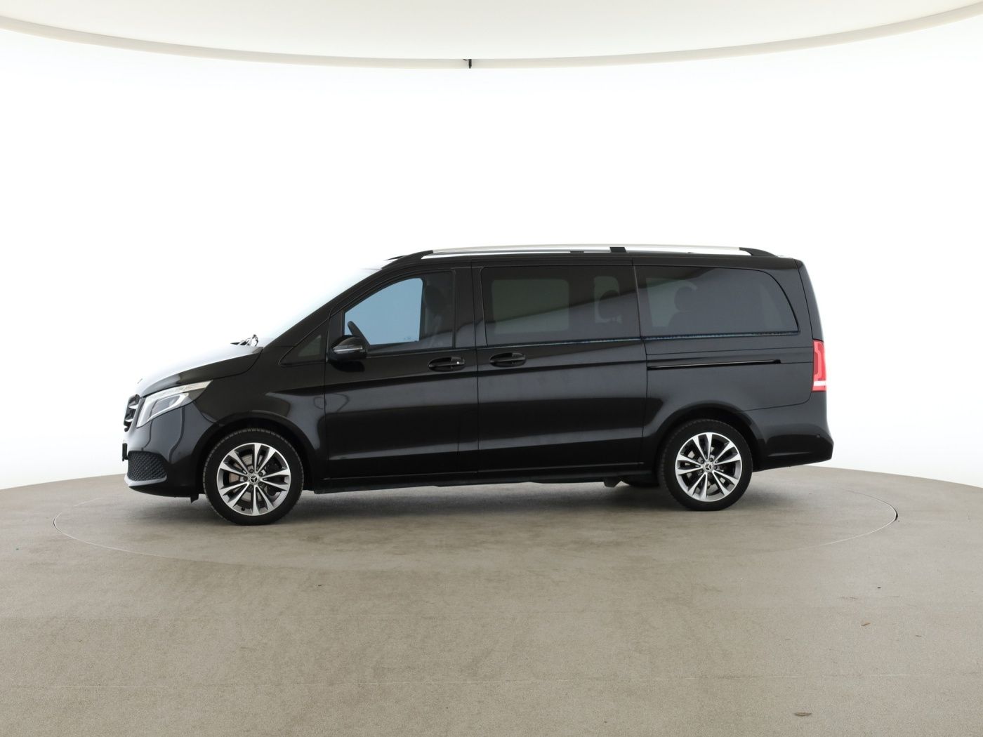 Mercedes-Benz V 300 d LANG+AVANTGARDE+LEDER+360+DISTRONIC+LED foto 4