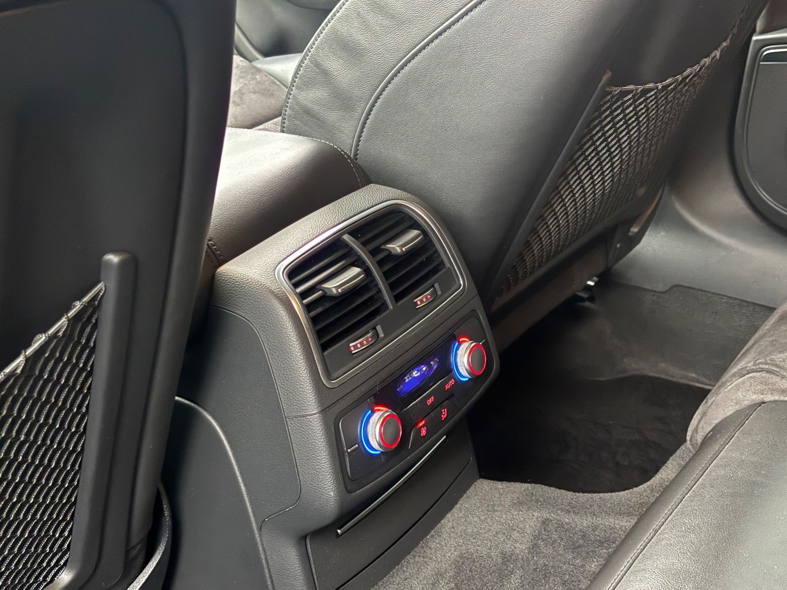 Audi A6 Lim. 3.0 TDI quattro**Top-Ausstattung** foto 12