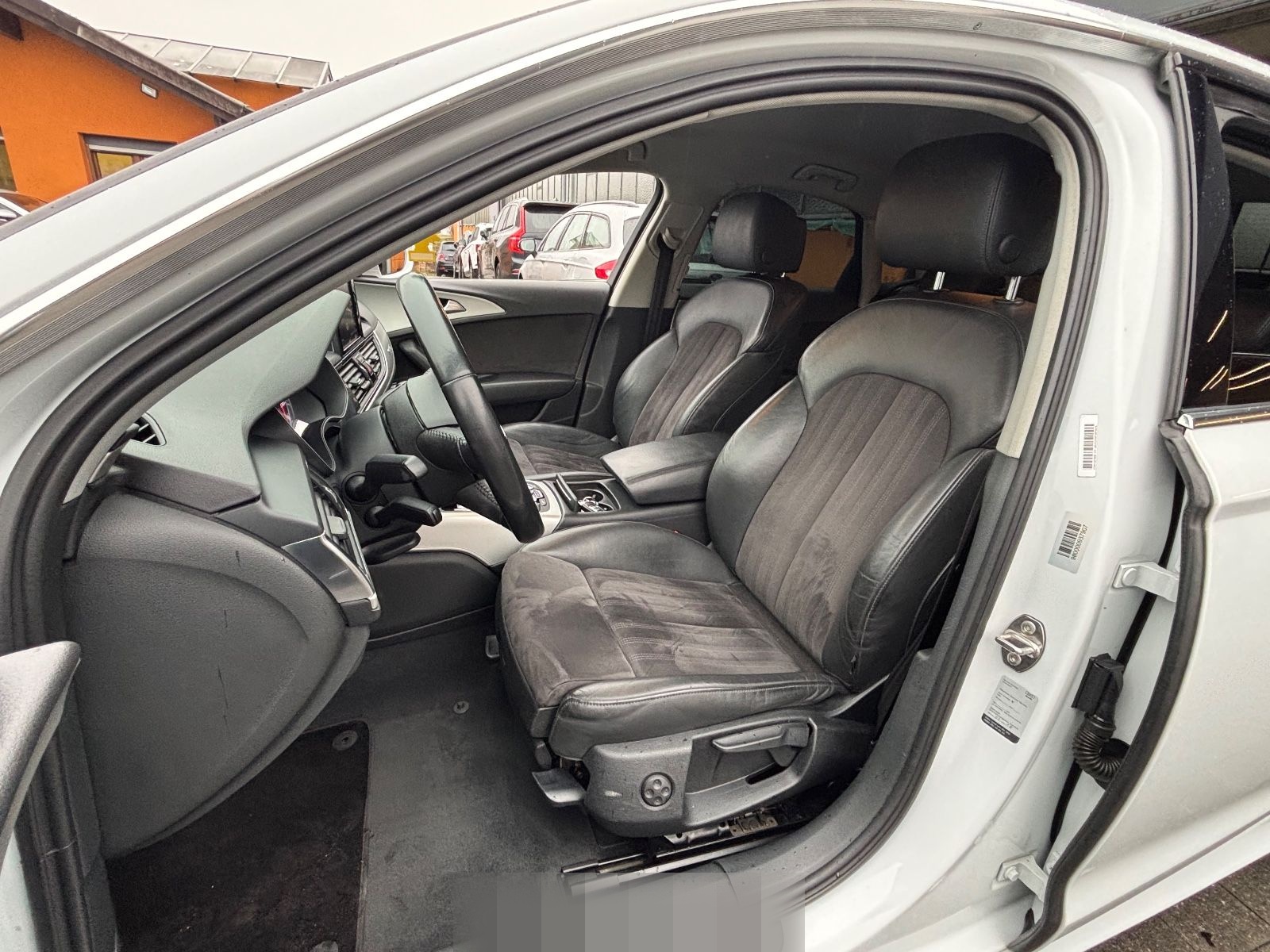 Audi A6 Lim. 3.0 TDI quattro**Top-Ausstattung** foto 9