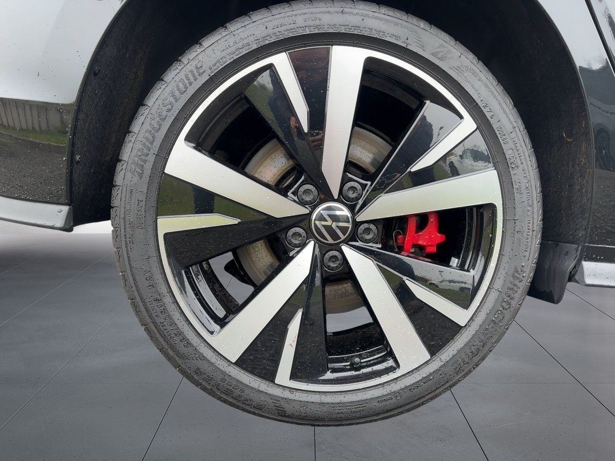 Volkswagen Golf VIII GTE 1.5 eHybrid DSG AHZV DCC Pano Navi foto 17