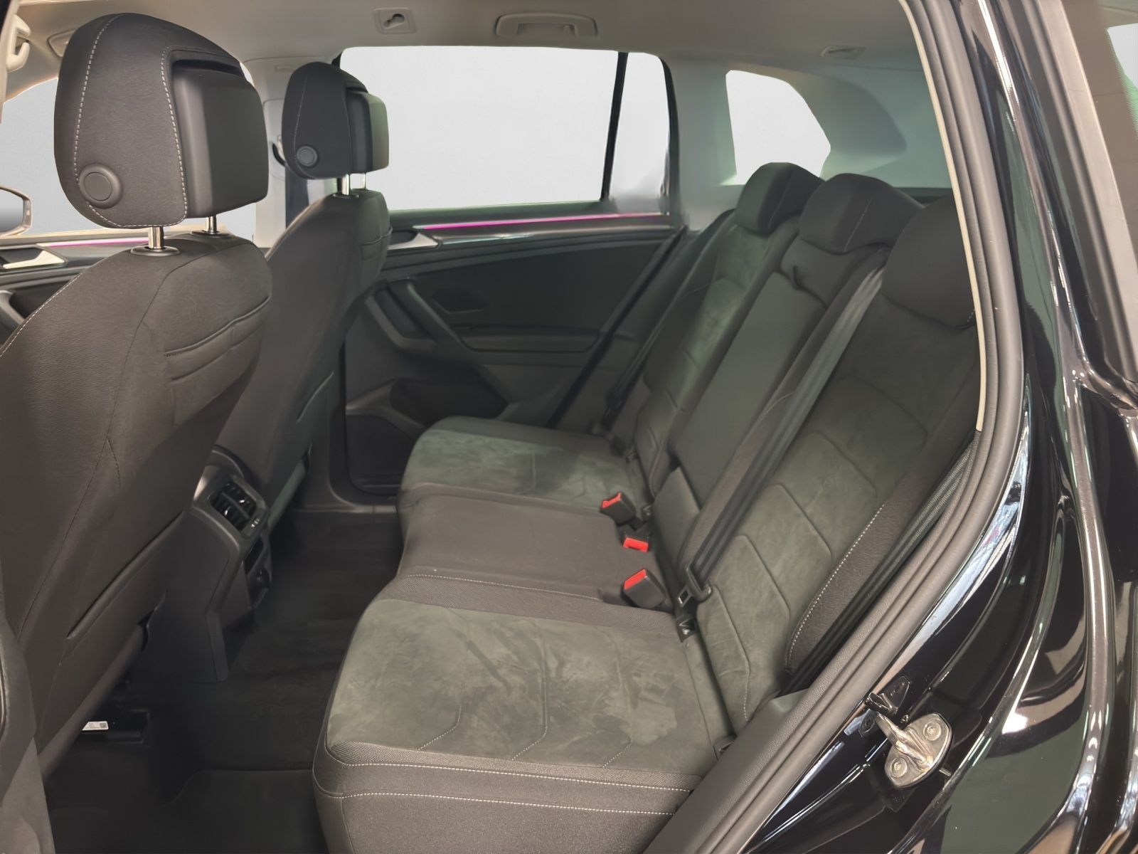 Volkswagen Tiguan 2.0 TDI Elegance NAVI MATRIX 360° Standhz foto 14