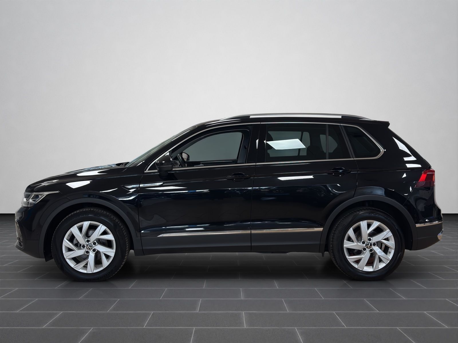 Volkswagen Tiguan 2.0 TDI Elegance NAVI MATRIX 360° Standhz foto 7