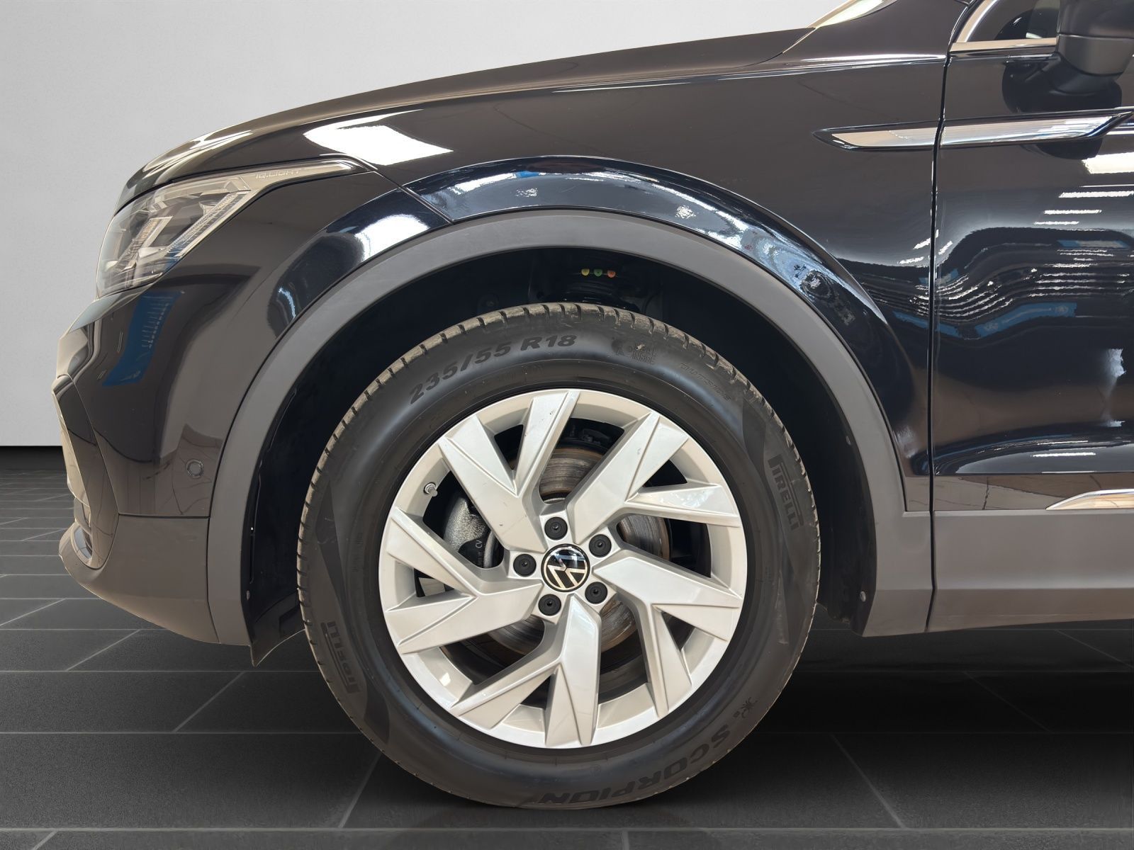 Volkswagen Tiguan 2.0 TDI Elegance NAVI MATRIX 360° Standhz foto 8