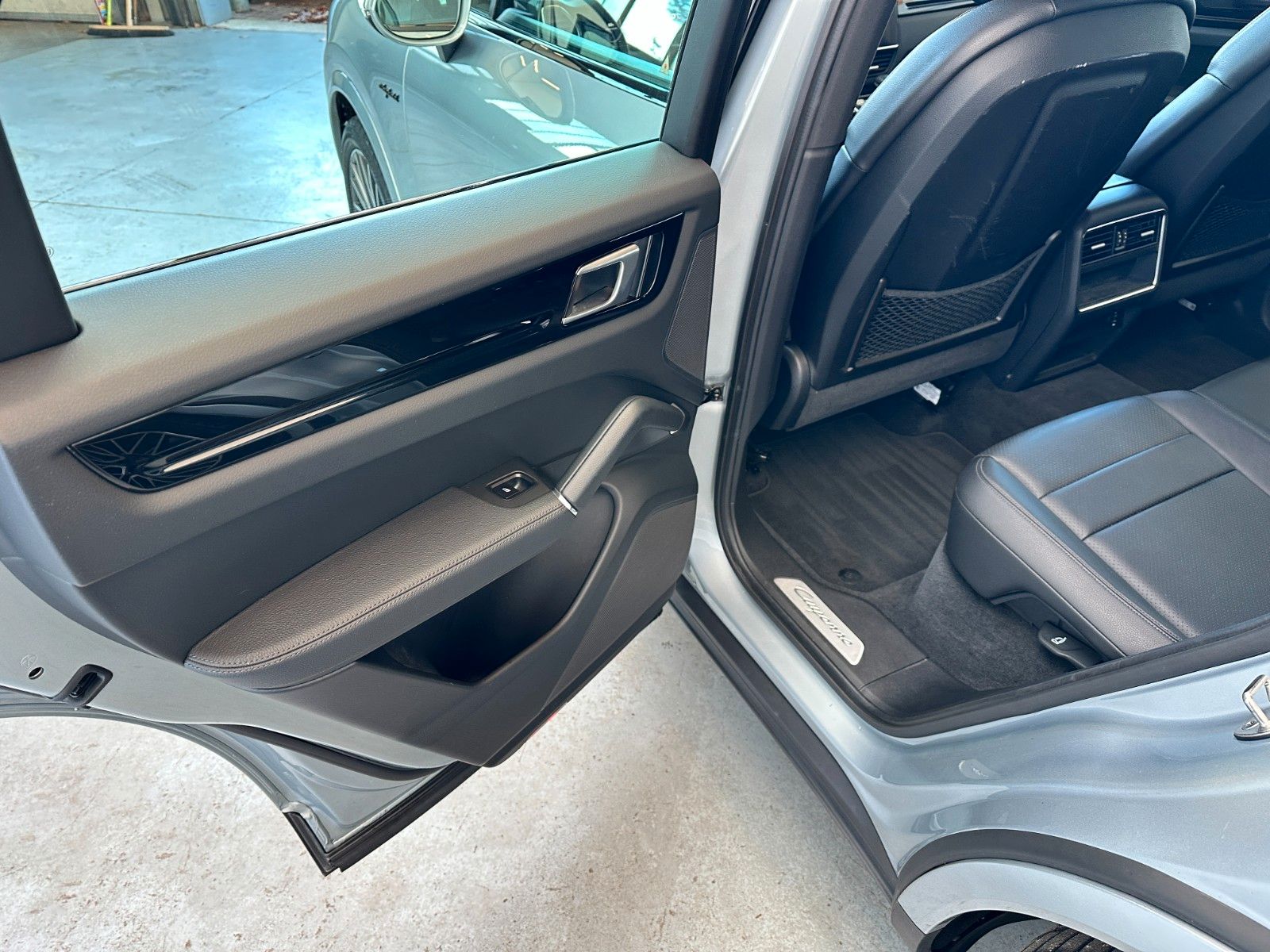 Porsche Cayenne E-Hybrid|Luftfederung|1.Hand MwSt foto 18