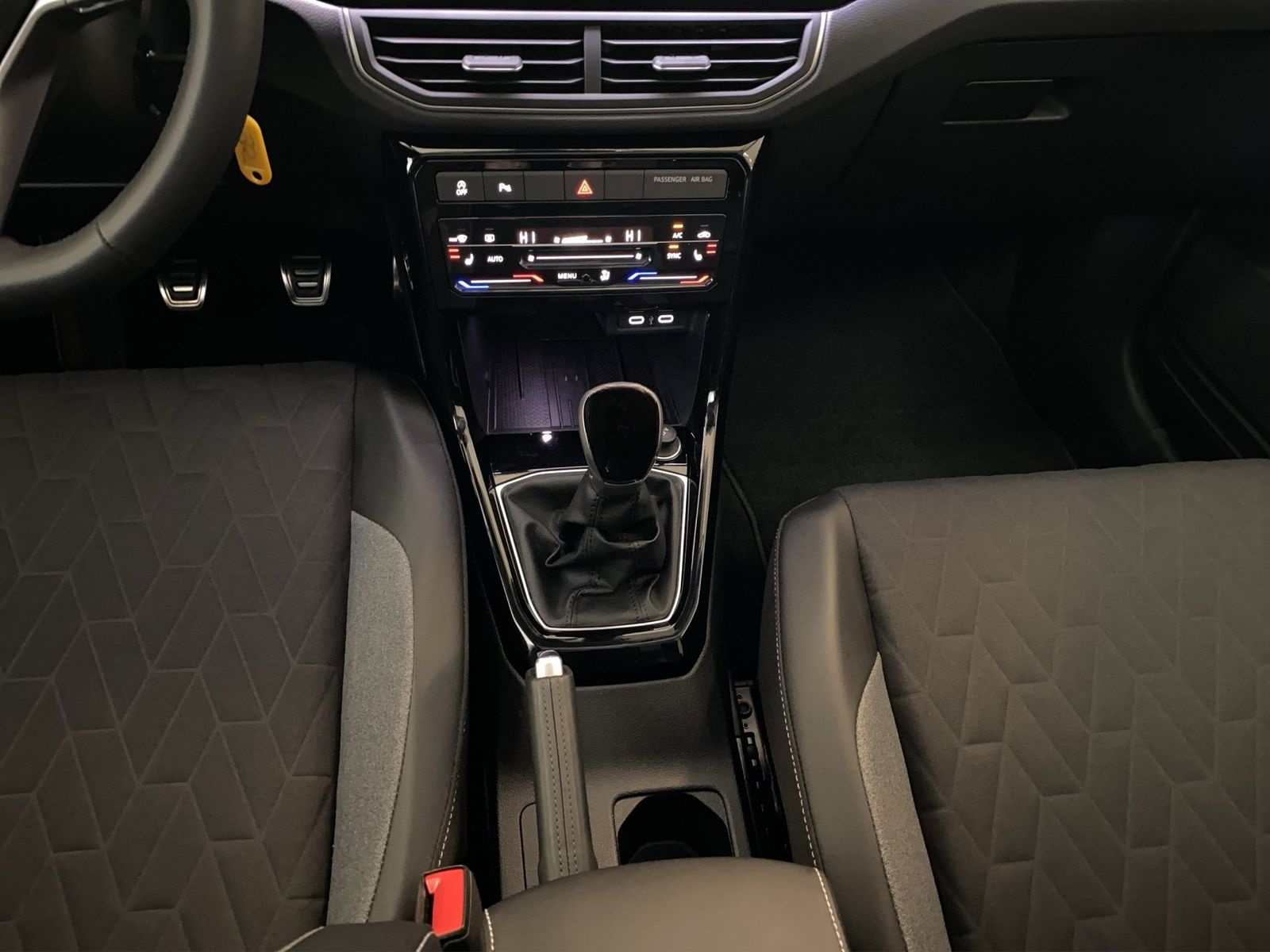 Volkswagen T-Cross Life Goal 1.0 TSI BMT (Garantie 05/2030. foto 14
