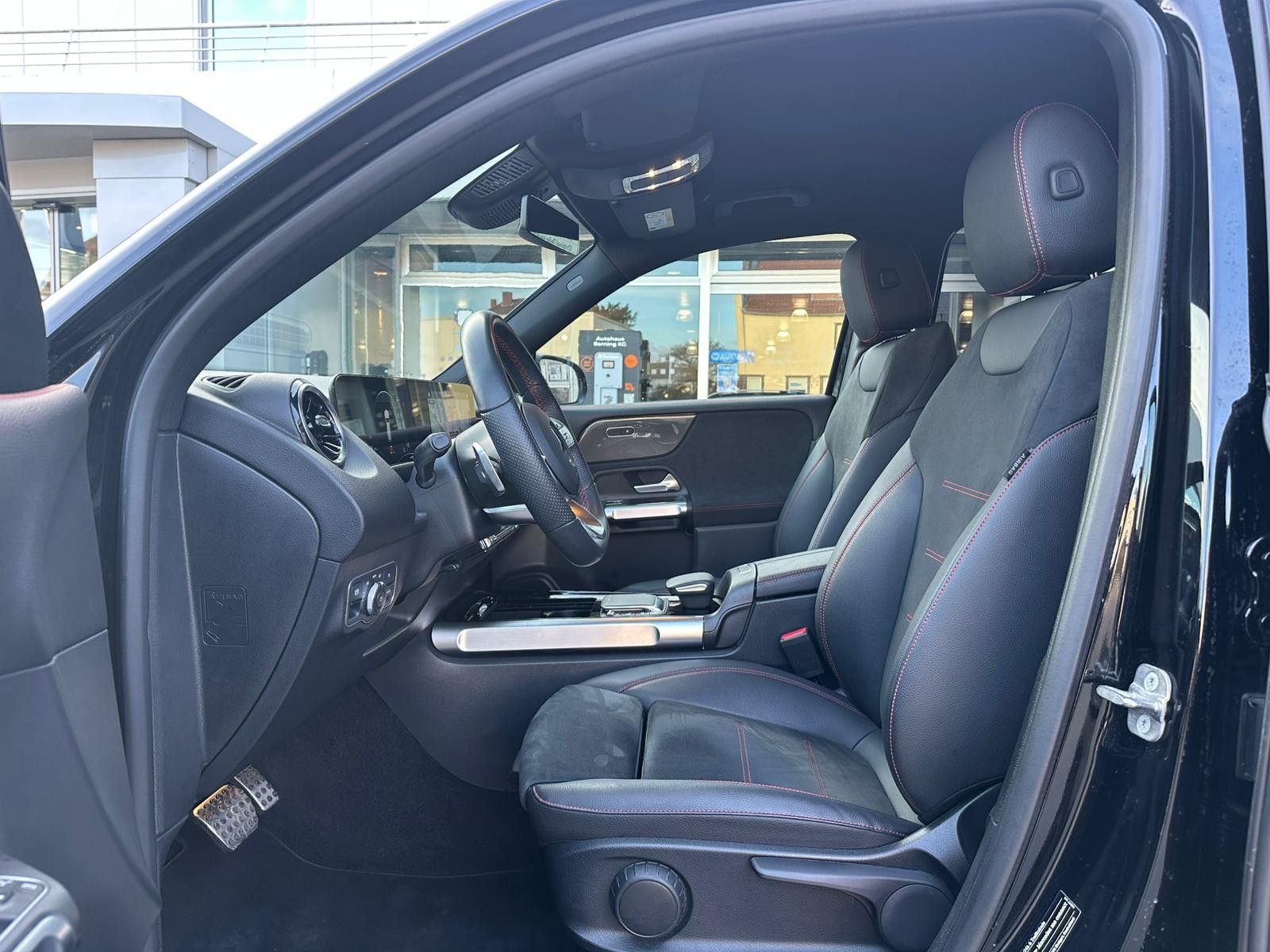 Mercedes-Benz GLB220d AMG LINE KAMERA foto 12