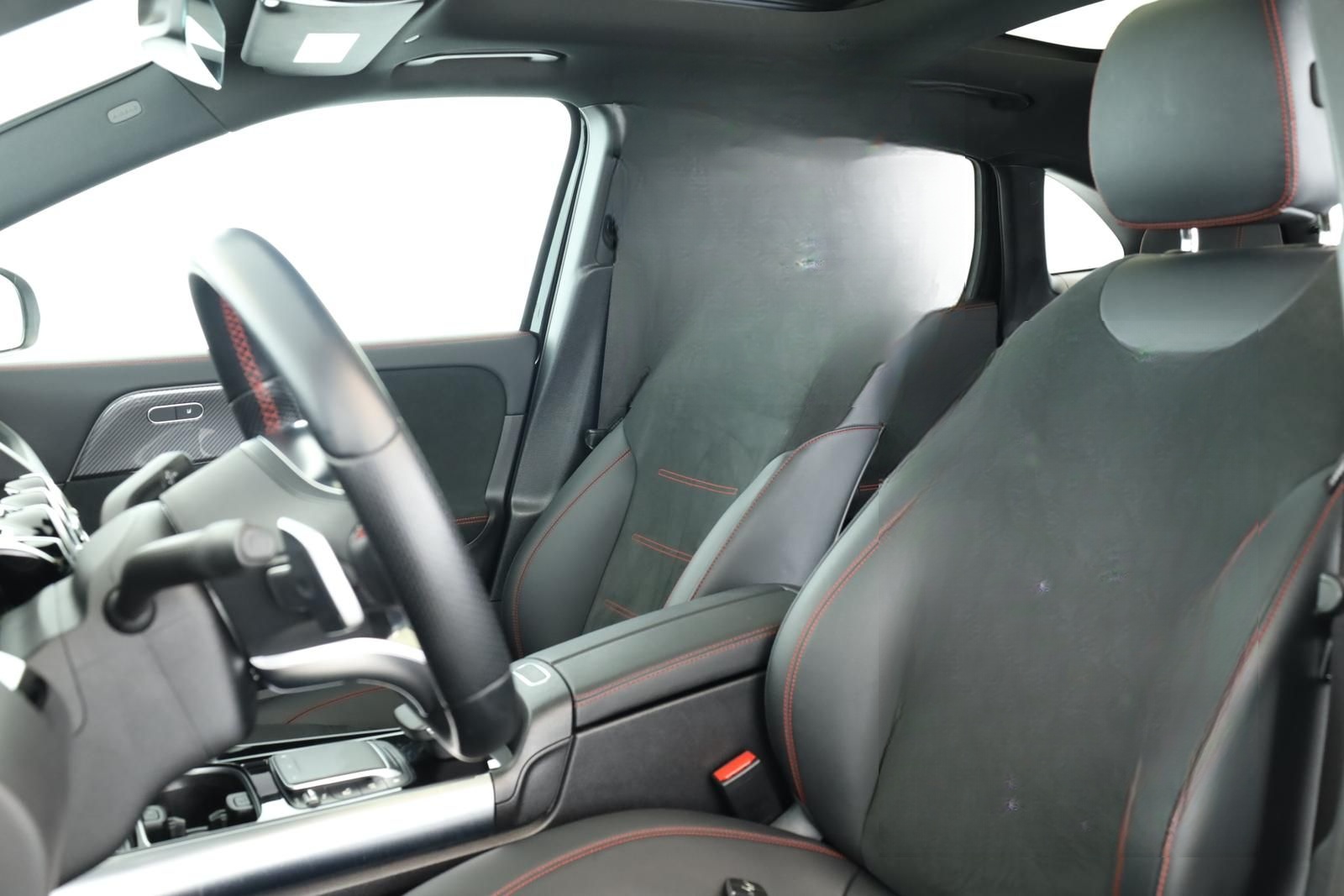 Mercedes-Benz GLA 220 d 8G 4M AMG LED Pano Digi Navi SHZ Kam foto 7