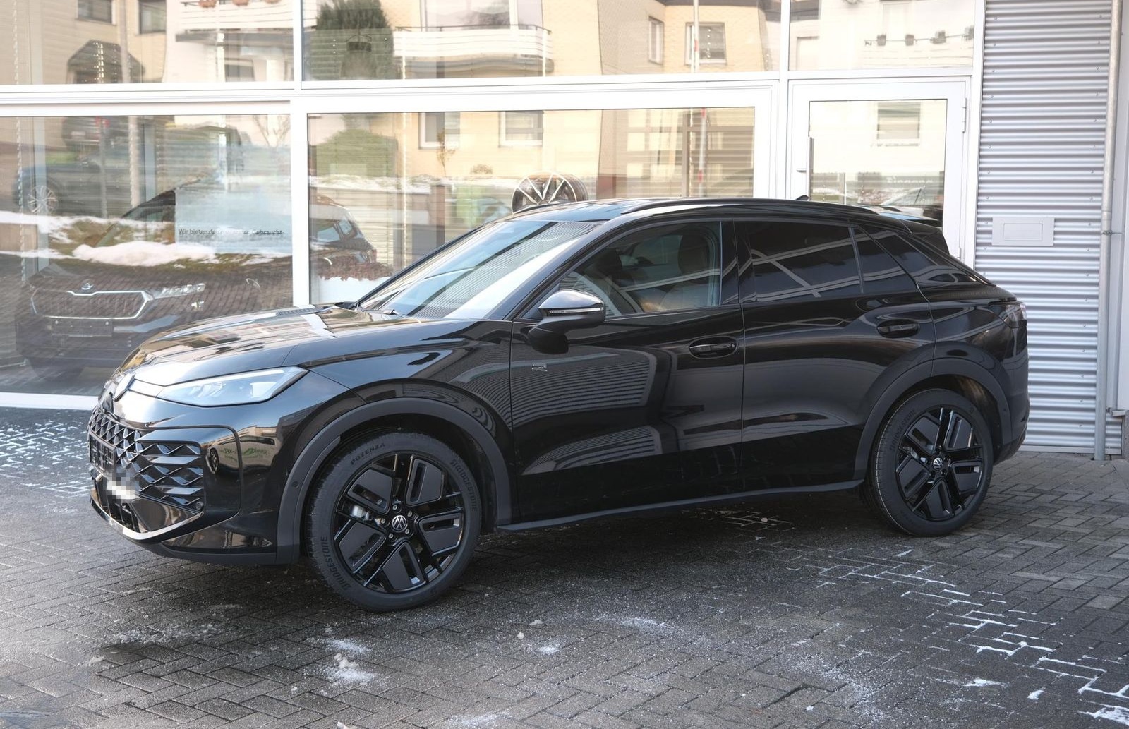 Volkswagen T-Roc 1.5 eTSI DSG R-Line AHK Matrix Black Pa... foto 2