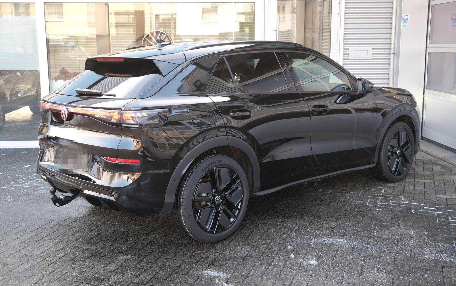 Volkswagen T-Roc 1.5 eTSI DSG R-Line AHK Matrix Black Pa... foto 23