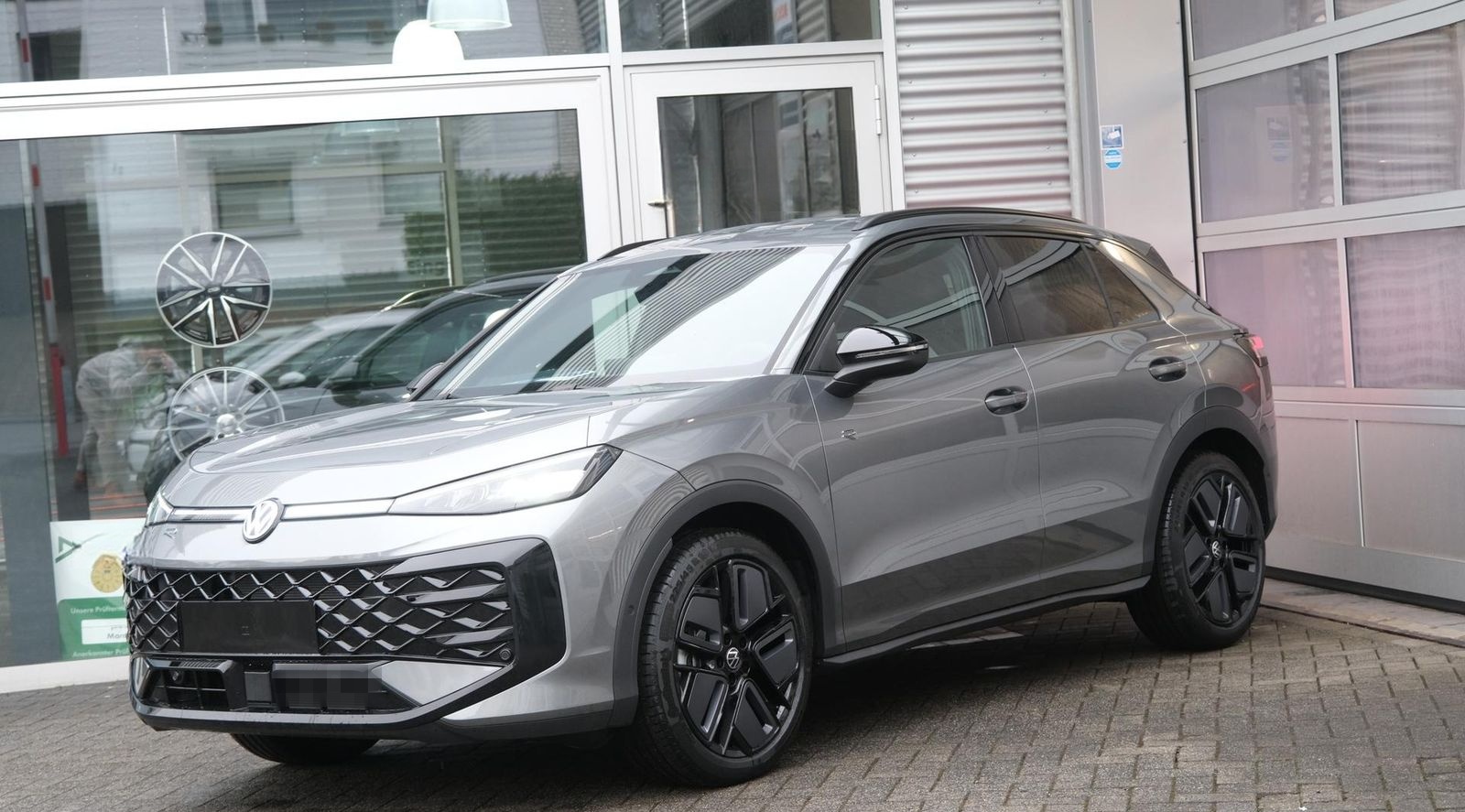 Volkswagen T-Roc 1.5 eTSI DSG R-Line AHK Matrix Black Pa... foto 16