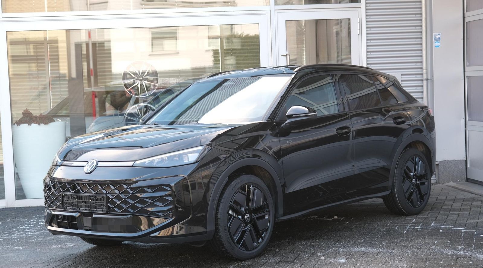 Volkswagen T-Roc 1.5 eTSI DSG R-Line AHK Matrix Black Pa... foto 16