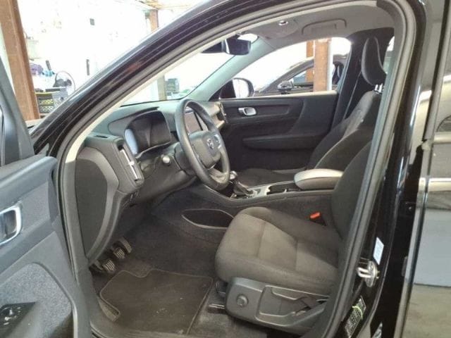 Volvo XC40 T2 Essential LED NAVI KAMERA TEMPO foto 4