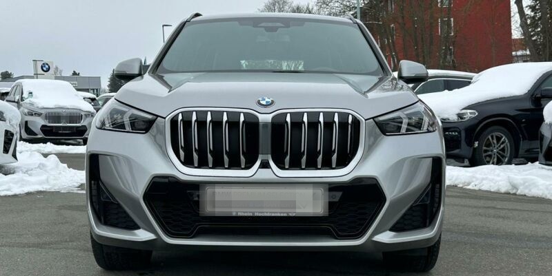 BMW X1 sDrive20i M Sportpaket ACC 360 HUD AHK H/K foto 7