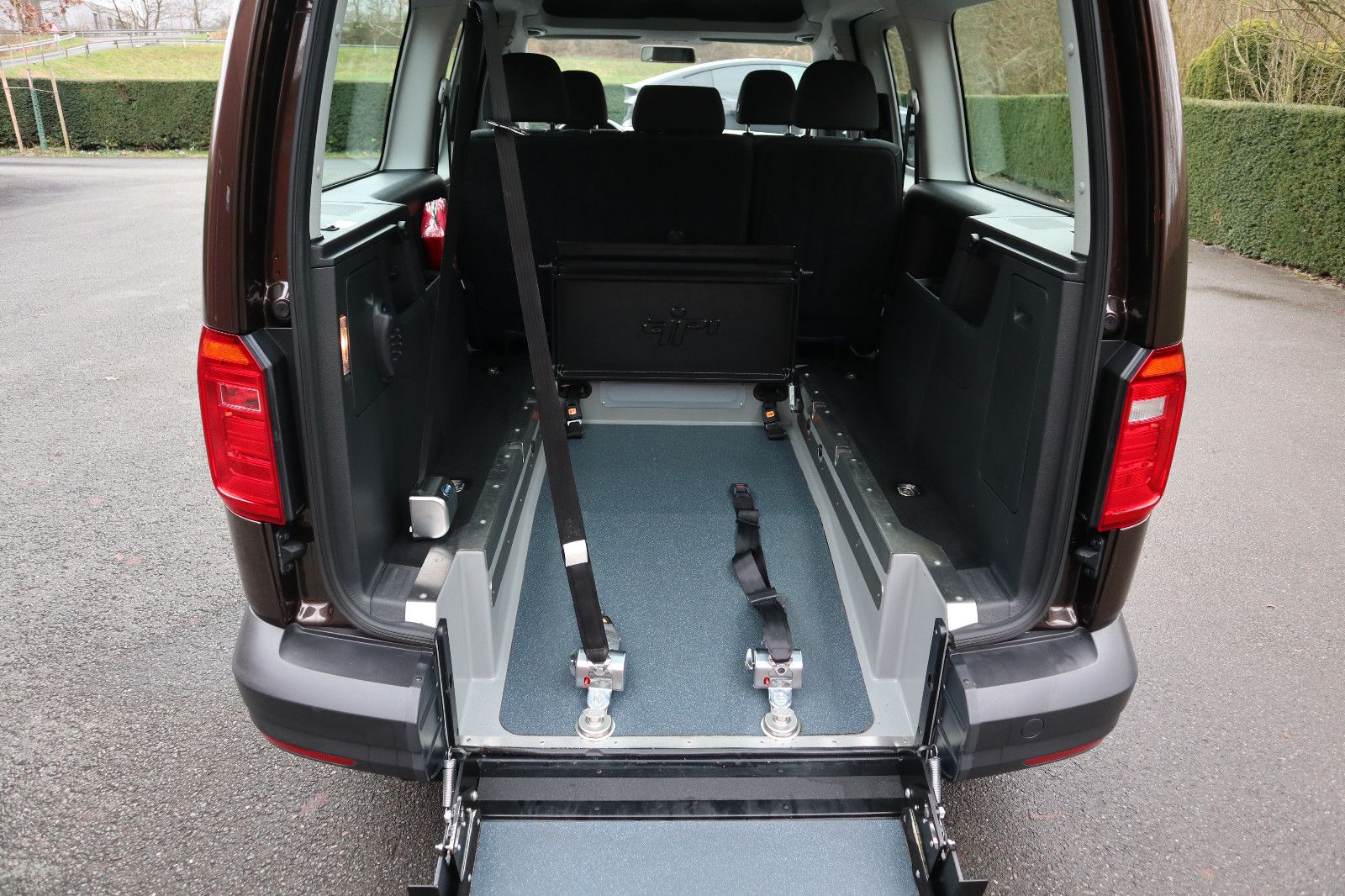 Volkswagen Caddy Maxi 2,0 TDI rollstuhlgerecht*Garantie* foto 11