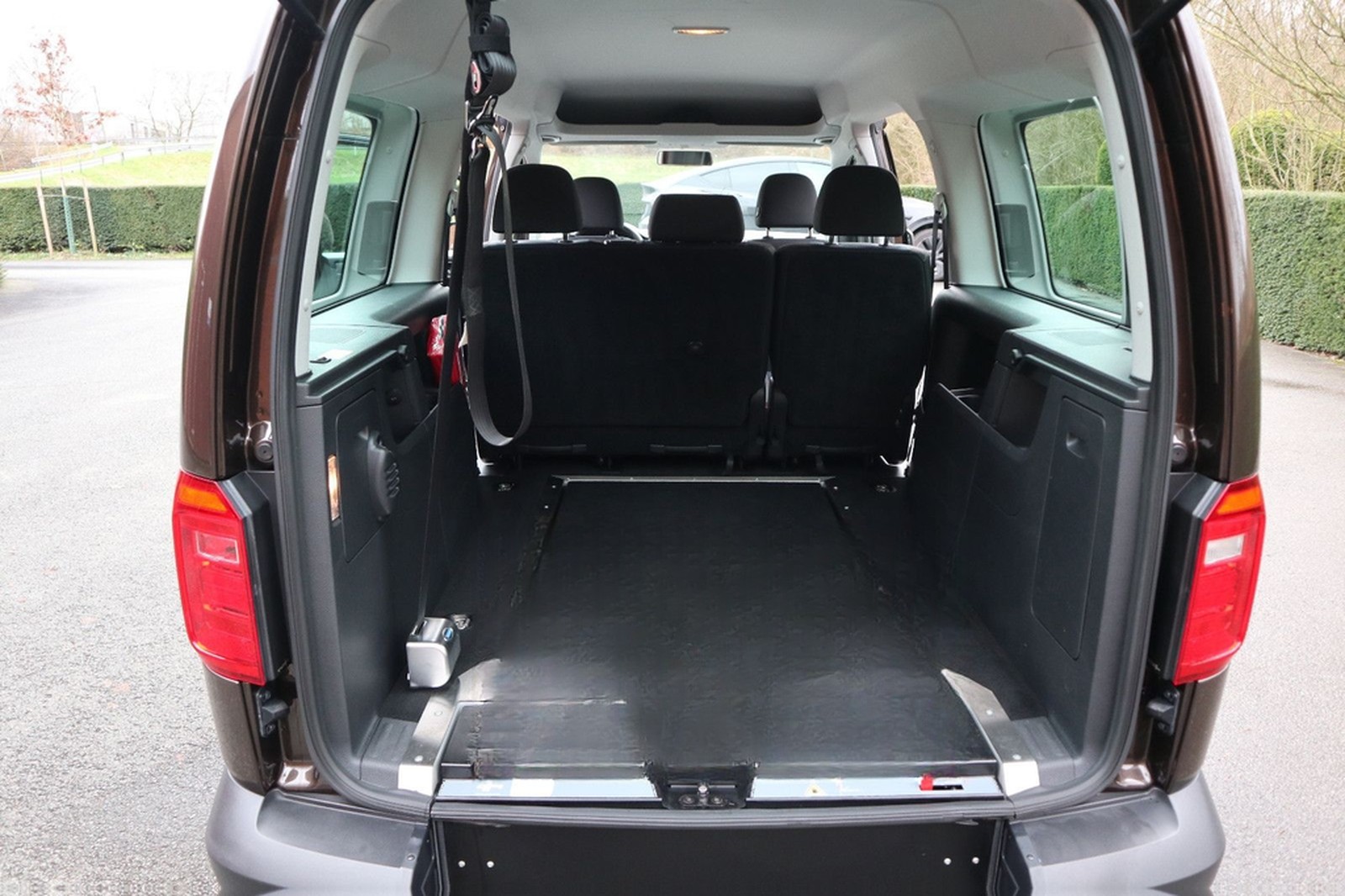 Volkswagen Caddy Maxi 2,0 TDI rollstuhlgerecht*Garantie* foto 13