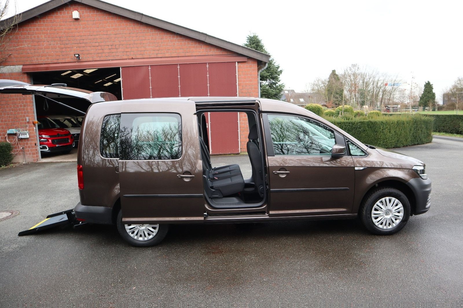 Volkswagen Caddy Maxi 2,0 TDI rollstuhlgerecht*Garantie* foto 6