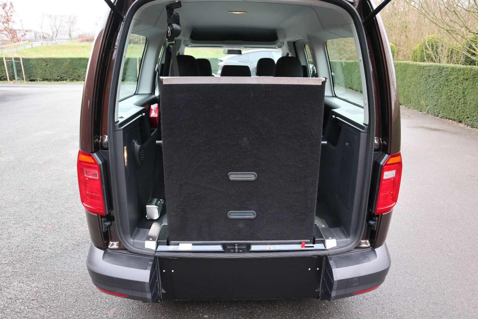 Volkswagen Caddy Maxi 2,0 TDI rollstuhlgerecht*Garantie* foto 9