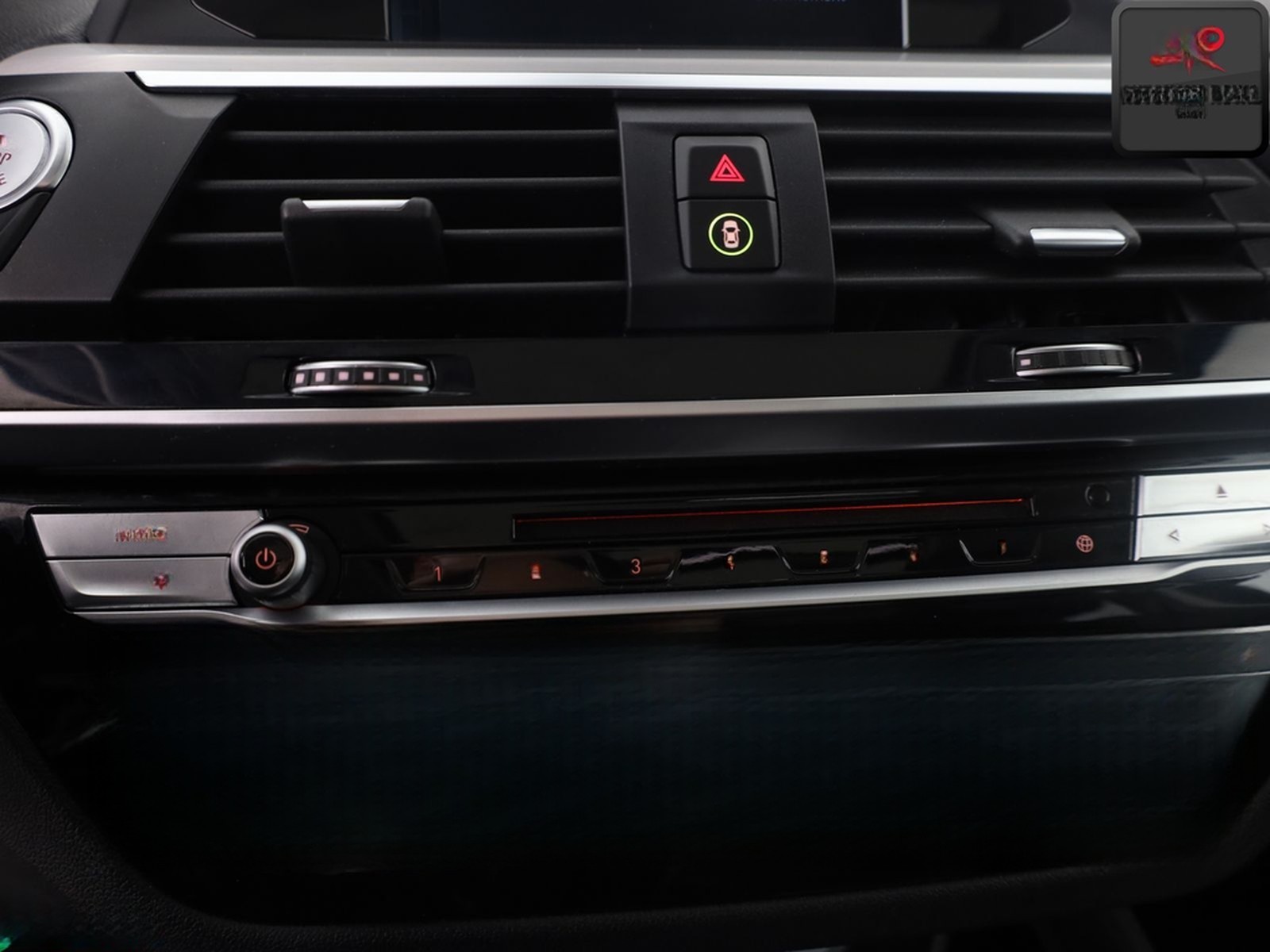 BMW X4 xDrive20d X LINE ACC,HUD,AHK,LED,KEYLESS,SH foto 23