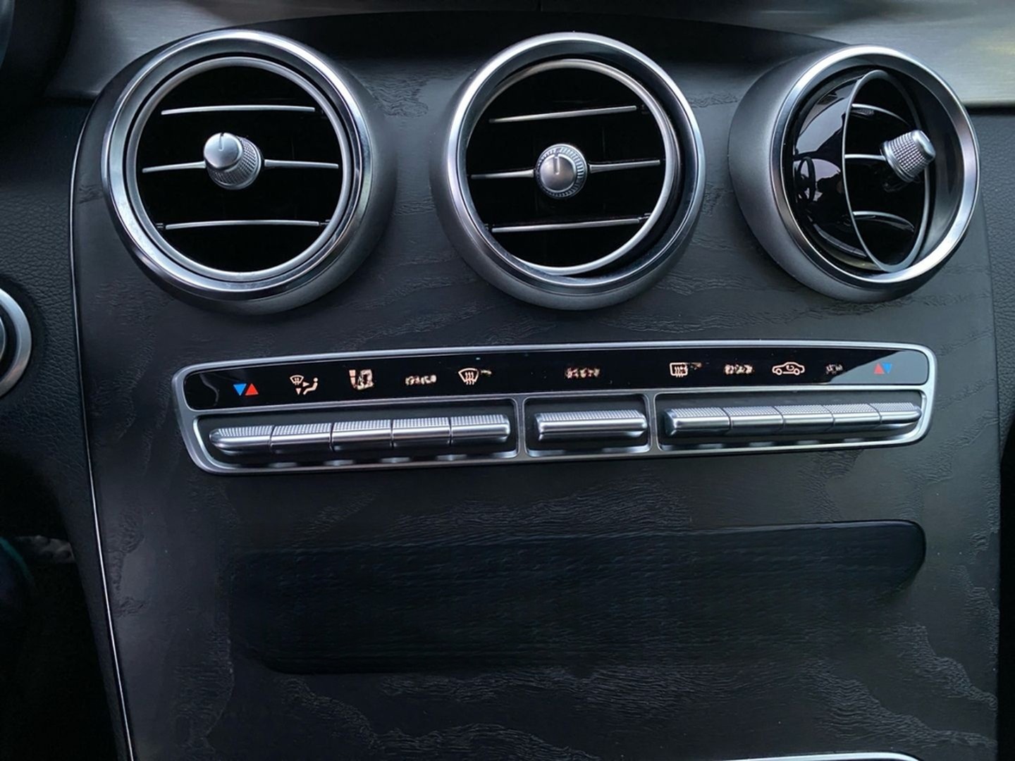 Mercedes-Benz C 250 Coupe 9G-TRO AMG Line *LED*Pano*Memory*SHZ foto 25