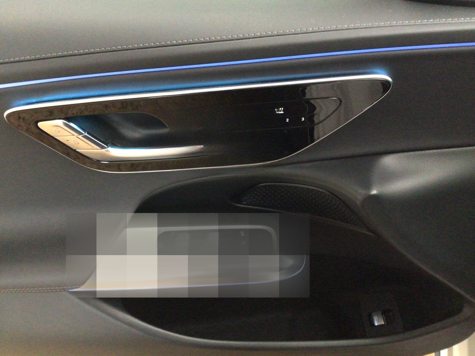 Mercedes-Benz E 300 de 4M T AMG PLUS/Pano/Airmatic/AHK/Night foto 14