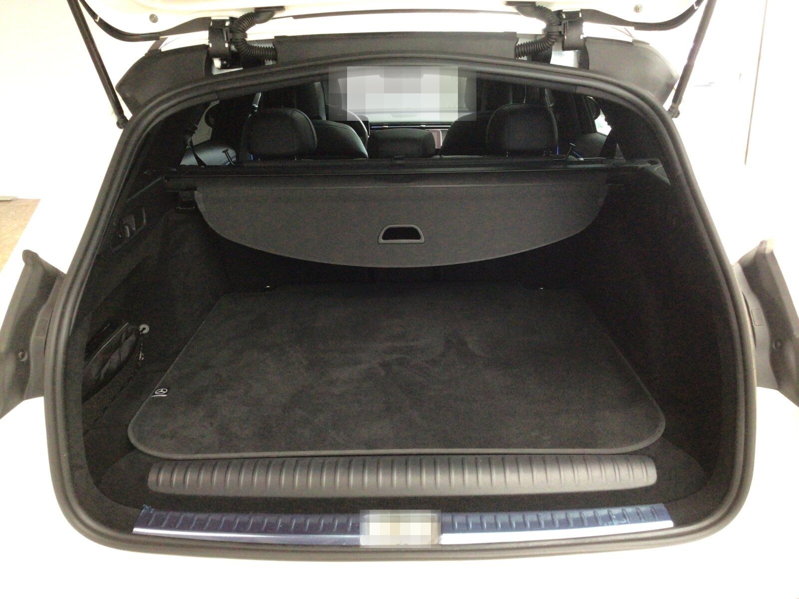Mercedes-Benz E 300 de 4M T AMG PLUS/Pano/Airmatic/AHK/Night foto 15