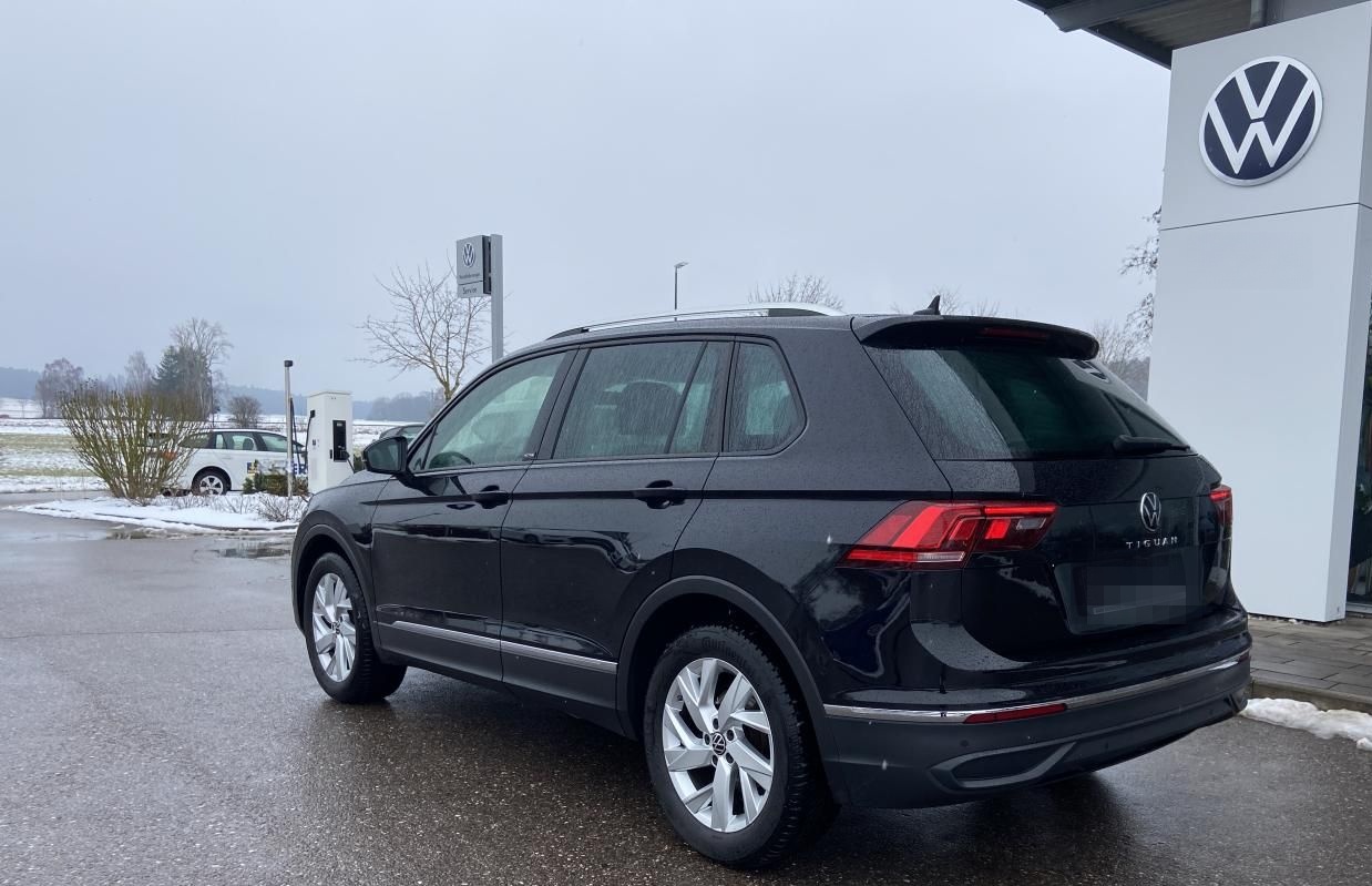 Volkswagen Tiguan 1.5 TSI ACTIVE AHK+18"+IQ-DRIVE+APP-CONNE foto 3