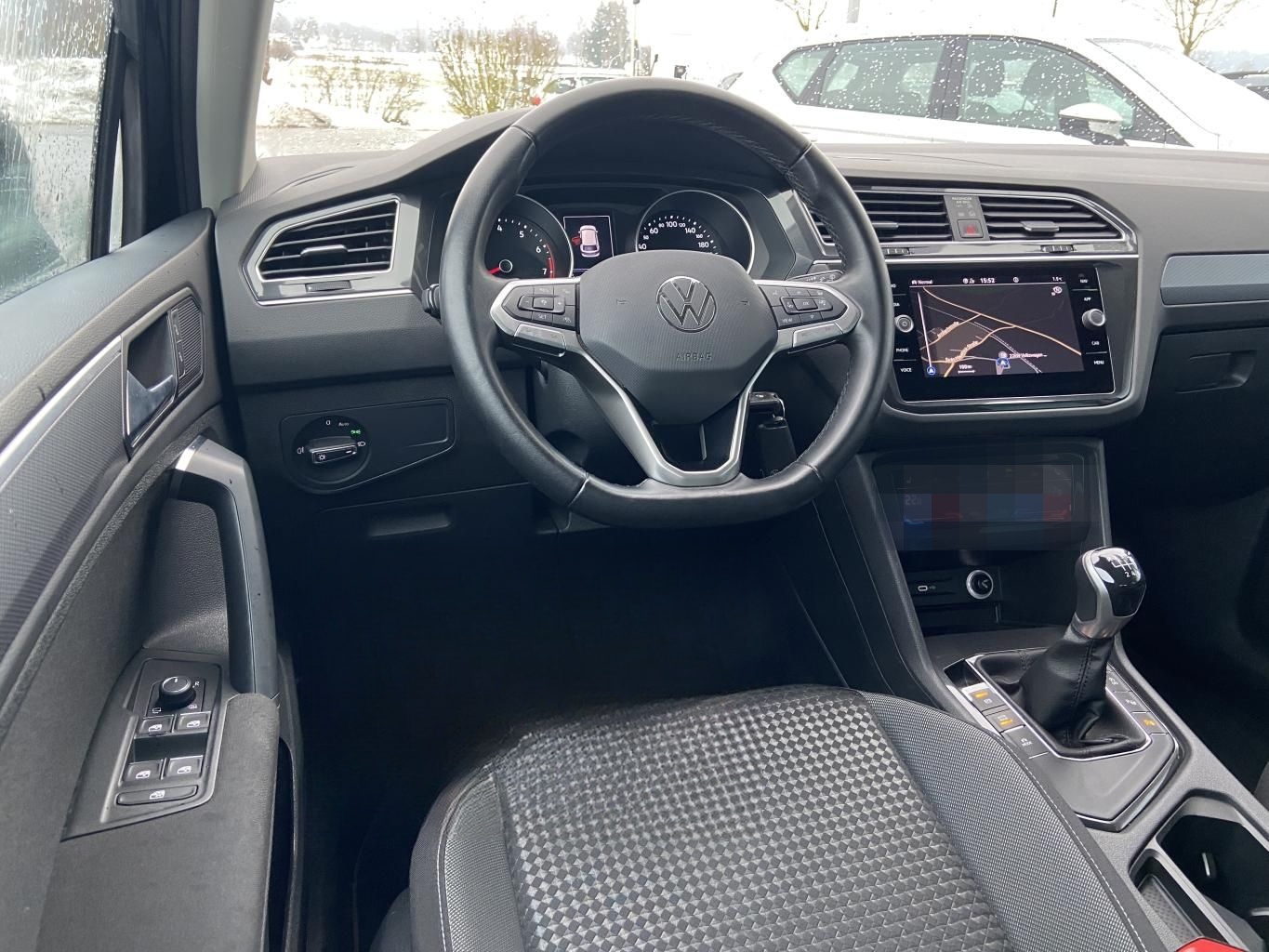 Volkswagen Tiguan 1.5 TSI ACTIVE AHK+18"+IQ-DRIVE+APP-CONNE foto 9