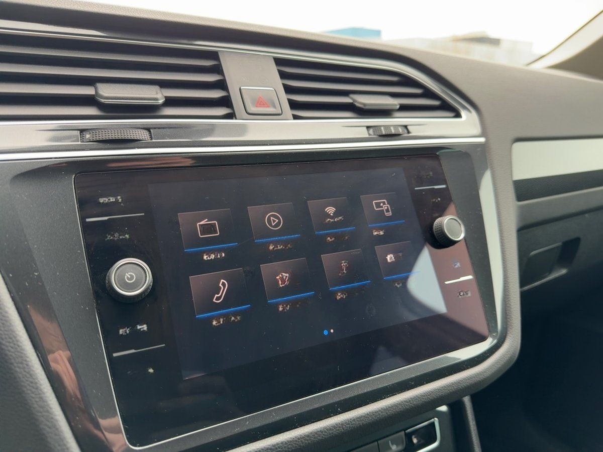 Volkswagen Tiguan Highline AHK+ACC+LED+NAVI+PDC+KAMERA foto 11