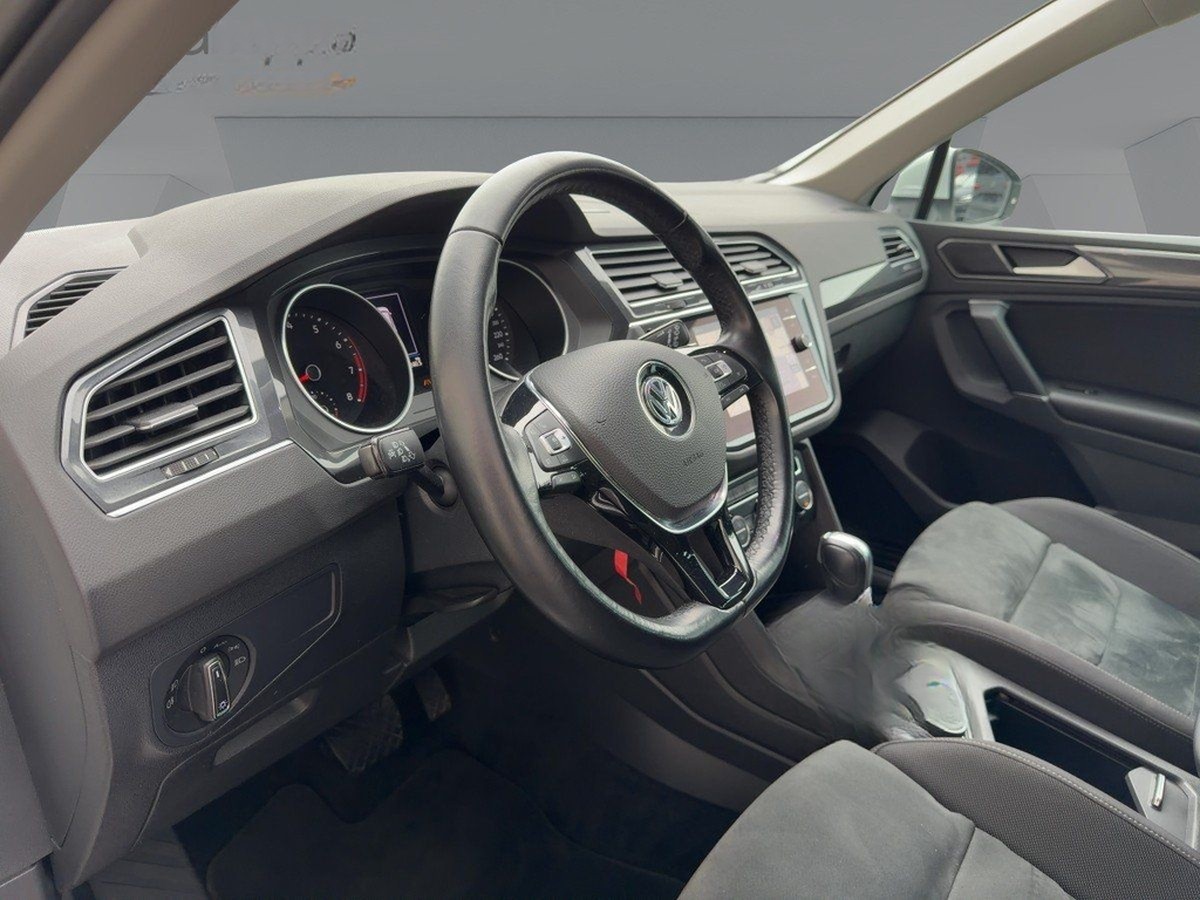 Volkswagen Tiguan Highline AHK+ACC+LED+NAVI+PDC+KAMERA foto 16