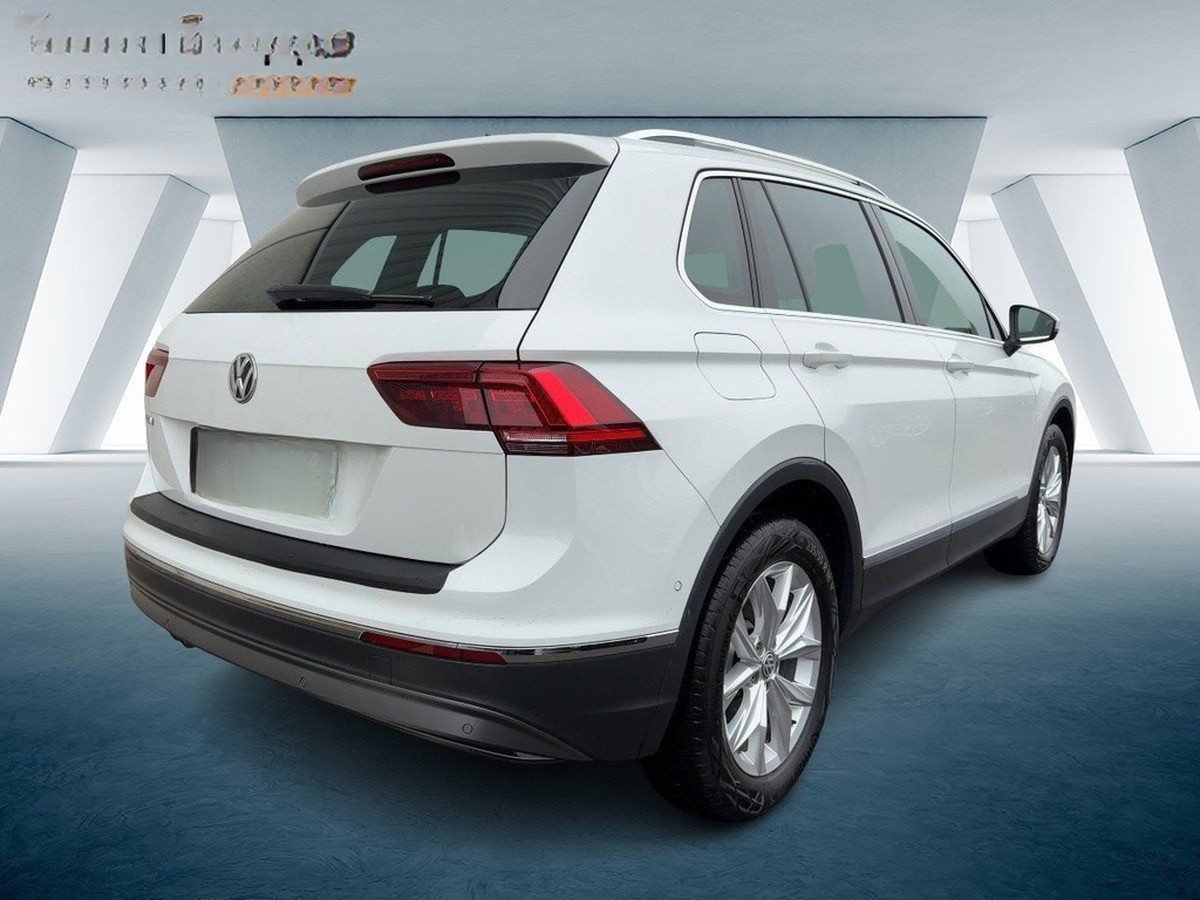 Volkswagen Tiguan Highline AHK+ACC+LED+NAVI+PDC+KAMERA foto 3