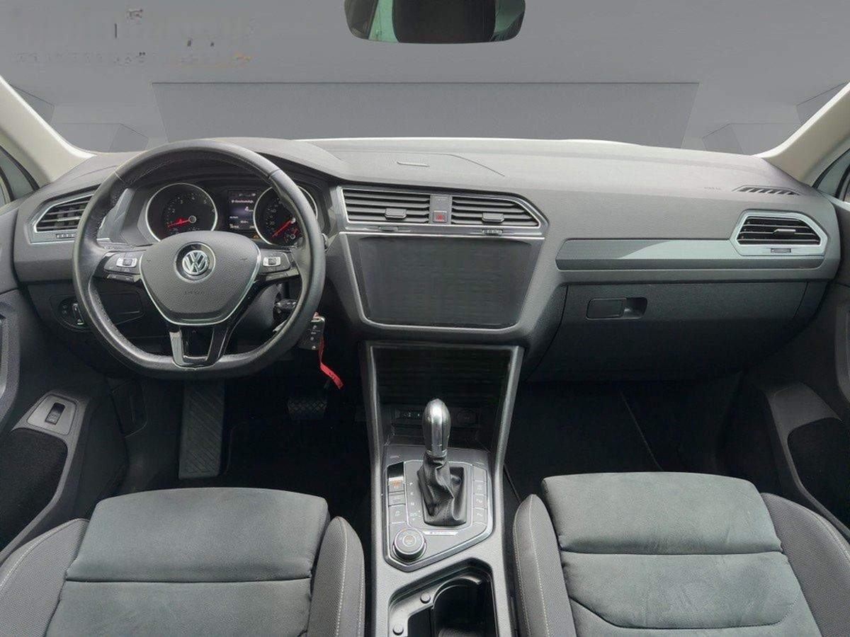 Volkswagen Tiguan Highline AHK+ACC+LED+NAVI+PDC+KAMERA foto 9