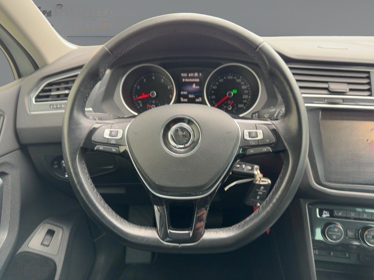 Volkswagen Tiguan Highline AHK+ACC+LED+NAVI+PDC+KAMERA foto 10