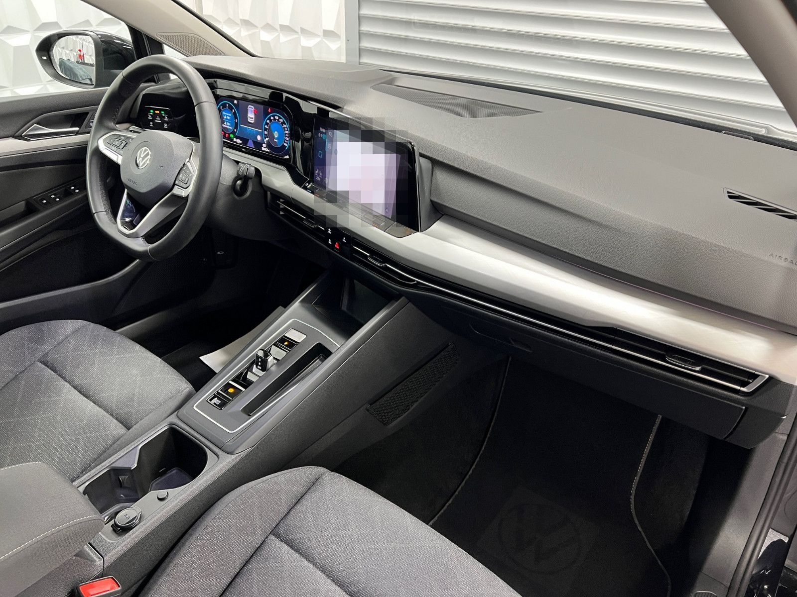 Volkswagen Golf VIII Lim. Life/DAB+/NAV/LED+/KESSY/AppCon foto 21