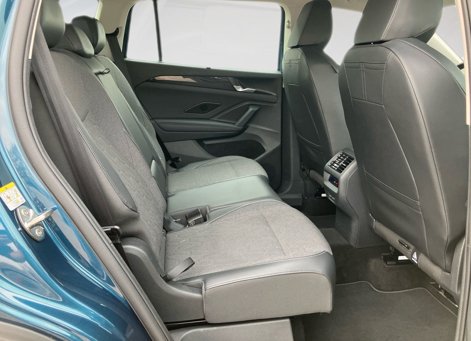Volkswagen Tayron LIFE 2.0TDI 193PS DSG 4M ACC.7-S.AHK.AREA foto 10