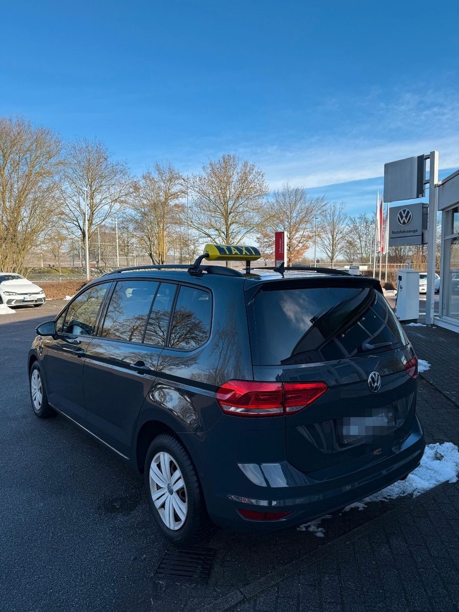 Volkswagen Touran TAXI mit Taxameter foto 4