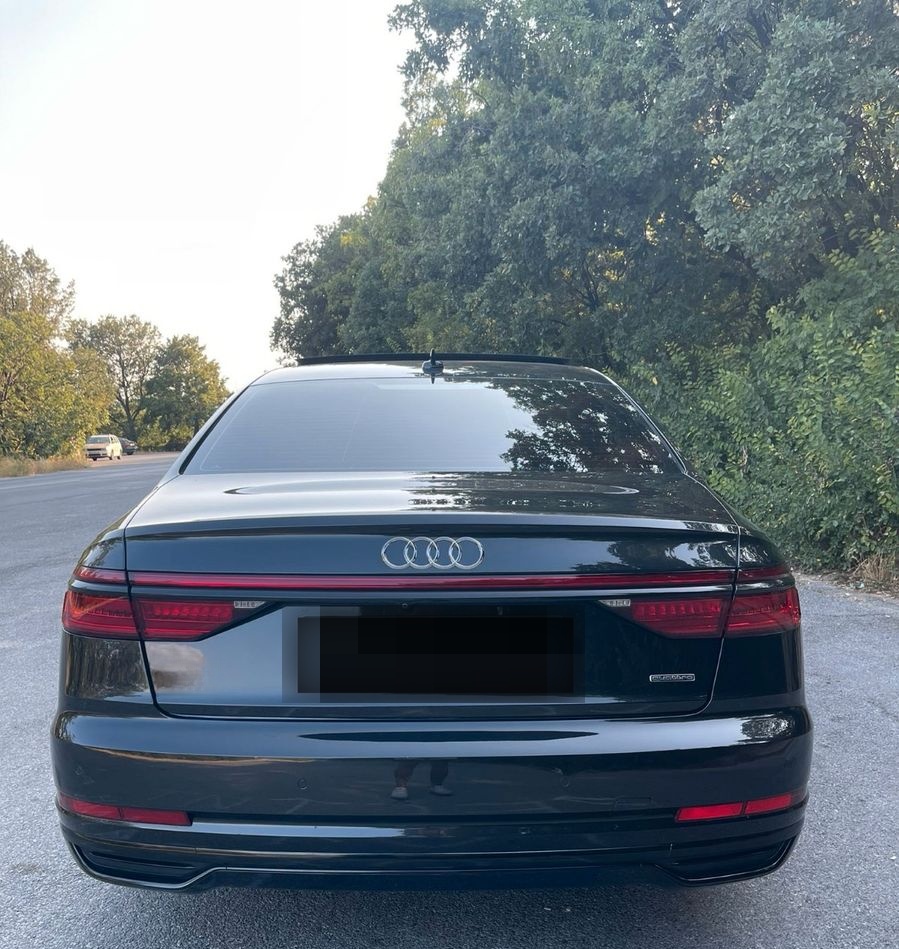 Audi A8 50 TDI quattro foto 3