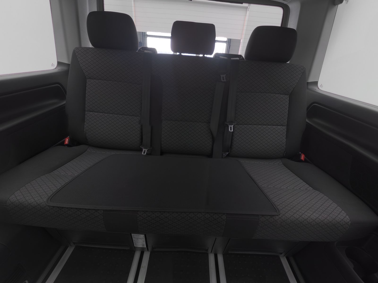 Volkswagen T6.1 Multivan Family 2.0 TDI *AHK*GRA*NAVI*PDC* foto 4