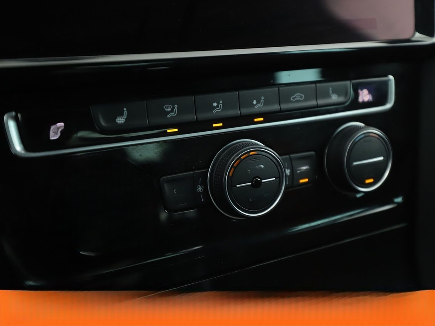 Volkswagen Golf VII 2.0 TSI GTI TCR Aut.*DYNAUDIO*LED*PDC* foto 25
