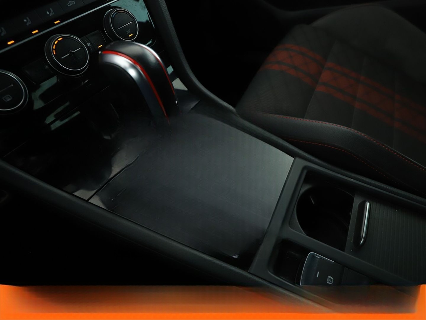 Volkswagen Golf VII 2.0 TSI GTI TCR Aut.*DYNAUDIO*LED*PDC* foto 26