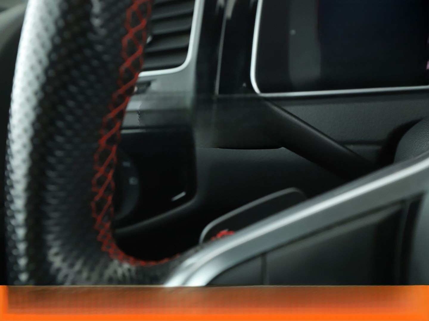 Volkswagen Golf VII 2.0 TSI GTI TCR Aut.*DYNAUDIO*LED*PDC* foto 30